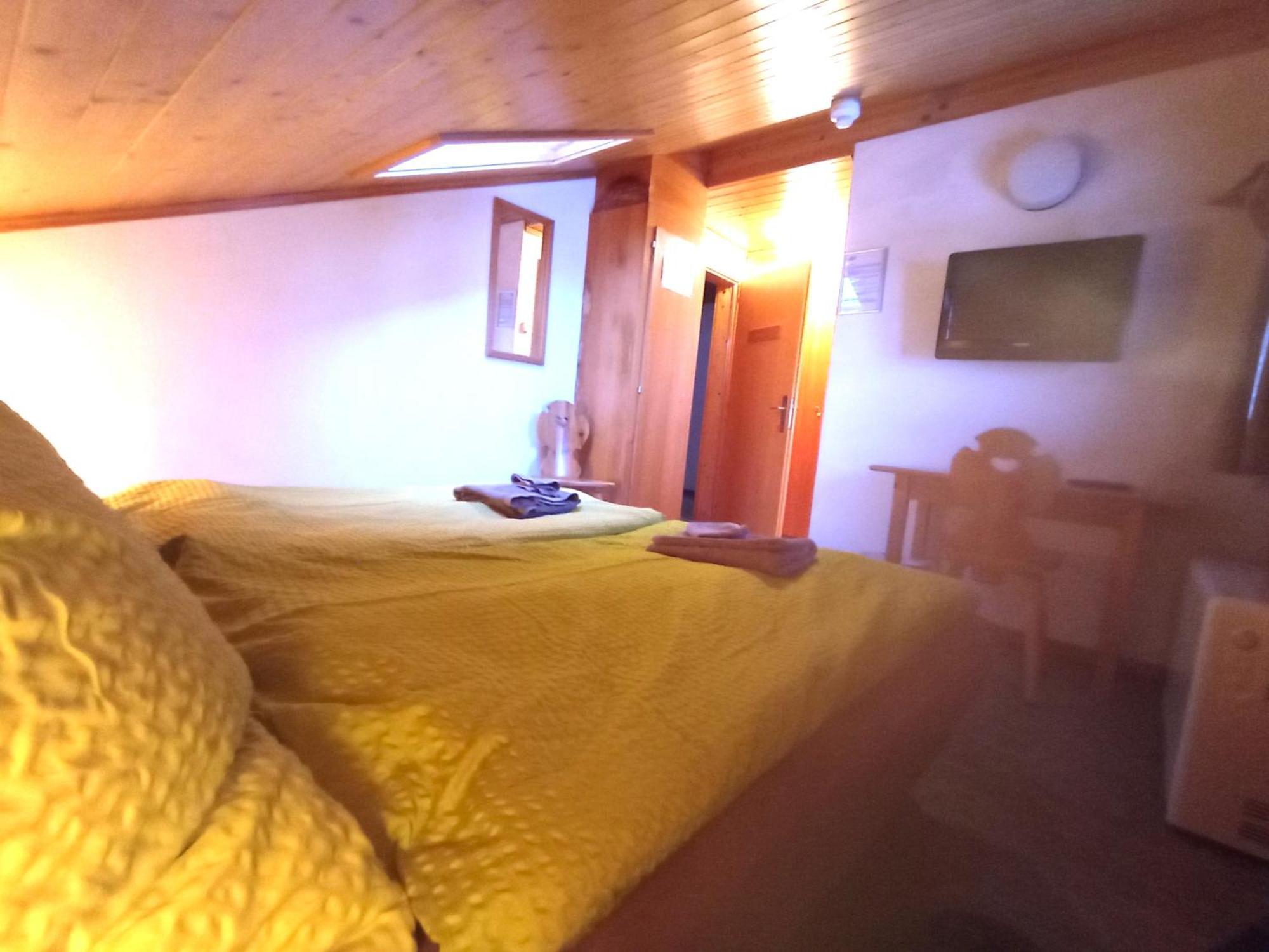 Chambre Double Doppelzimmer Camping Jaunpass Boltigen Exteriér fotografie